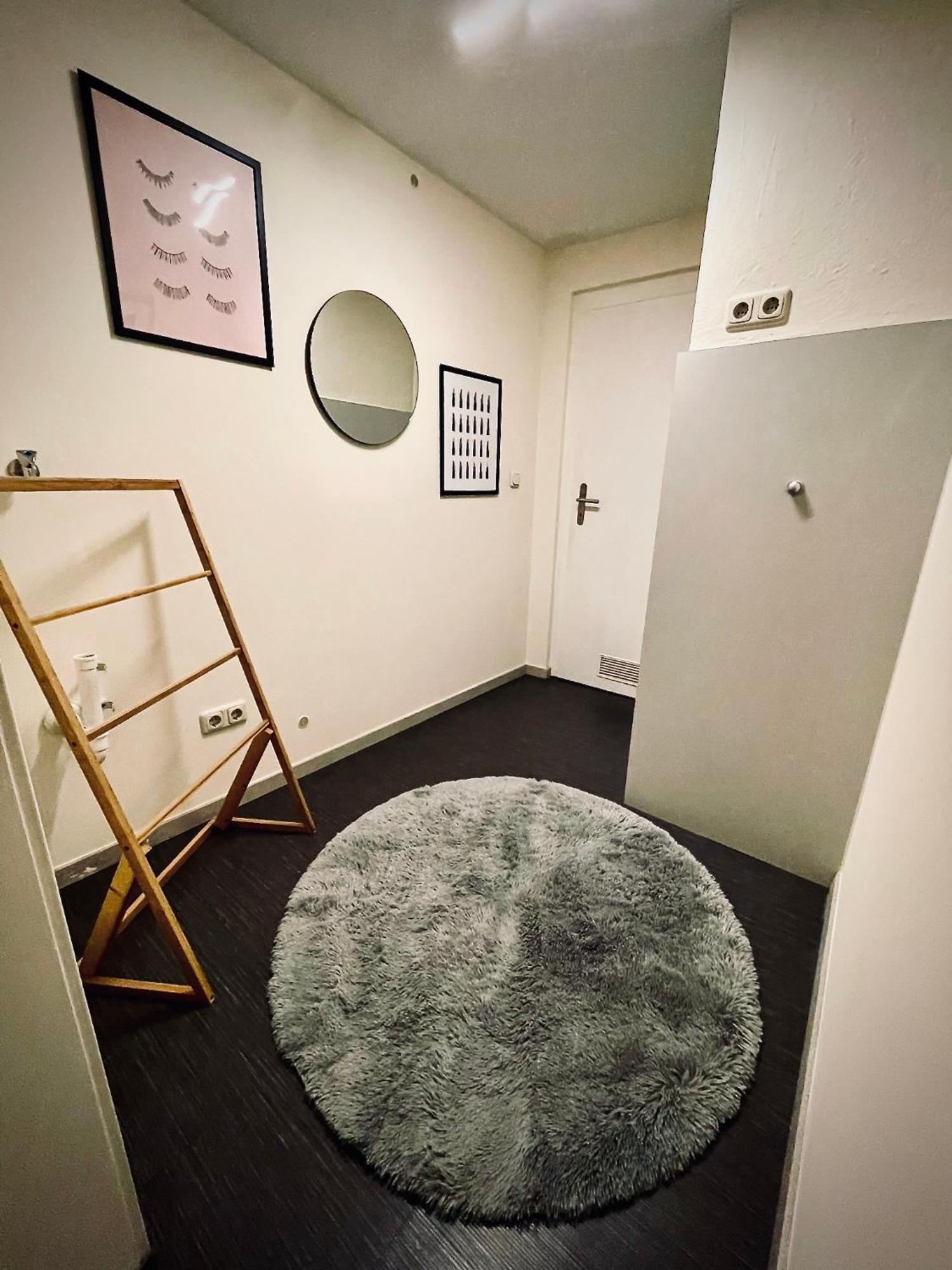 # One Apartment'S / Parkplatz / Schlossplatz Coburg Buitenkant foto